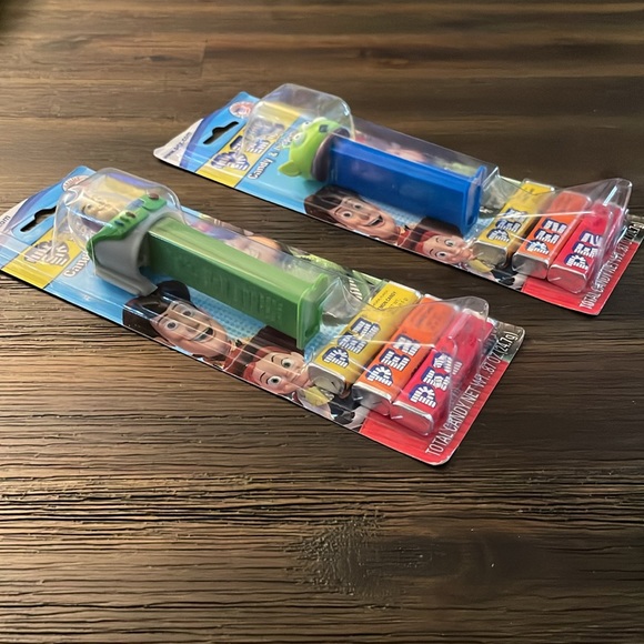 PEZ Disney Pixar Toy Story Buzz Lightyear & Green Alien Set of 2 Dispensers - Picture 6 of 8